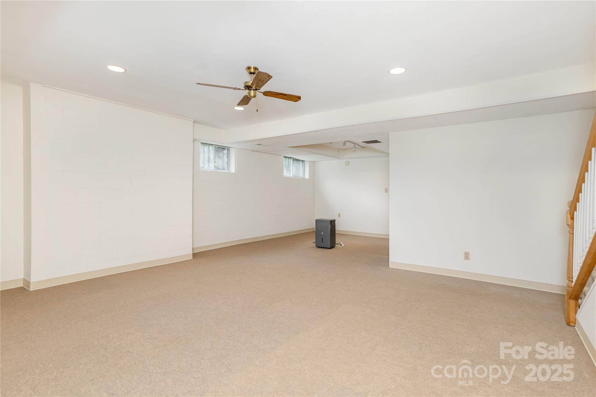 27 Country Road Hendersonville, NC 28791 - Photo 30 of 37 Gallery Image 30