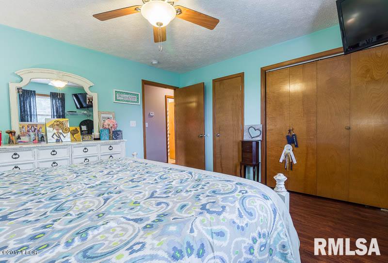 13186 Bennett Road Marion, IL 62959 - Photo 11 of 21 Gallery Image 11