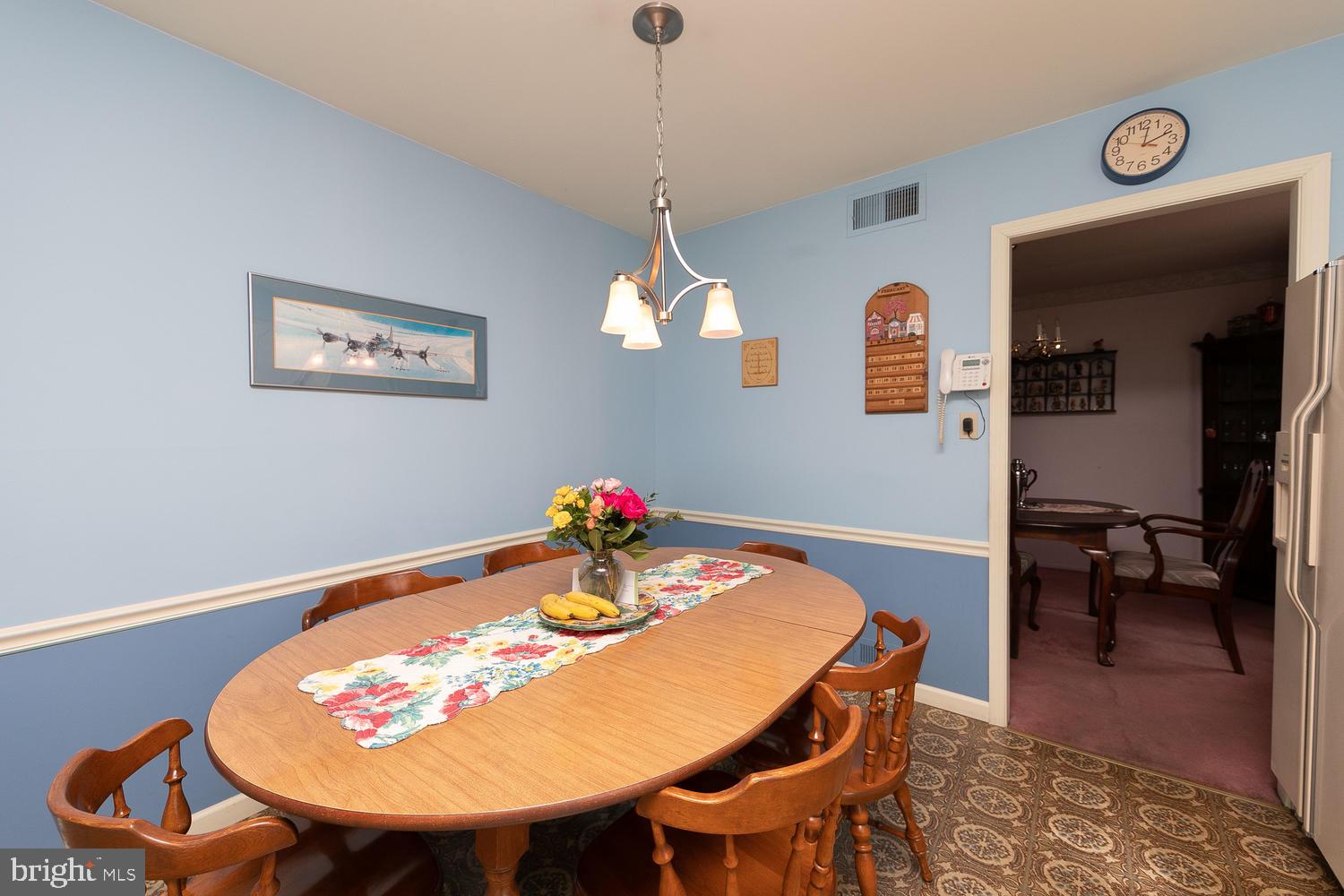 3340 Bartram Road Willow Grove, PA 19090 - Photo 9 of 29 Large E/I Kitchen