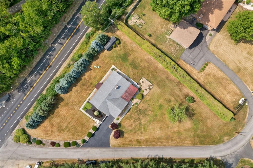 154 Highview Drive Apollo, PA 15613 - Photo 8 of 39 Gallery Image 8