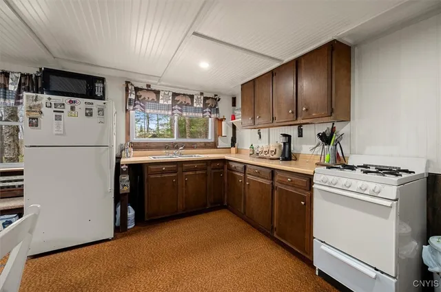 $299,000 | 105 Long View East, Webb, NY 13420