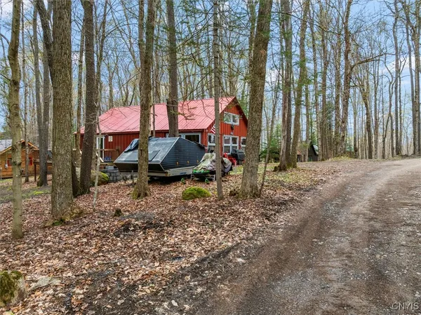 $299,000 | 105 Long View East, Webb, NY 13420