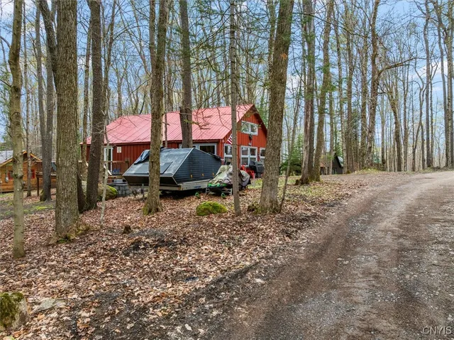 $299,000 | 105 Long View East, Webb, NY 13420