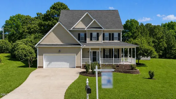 $435,000 | 7601 Eagle Chase Drive, Willow Spring, NC 27592