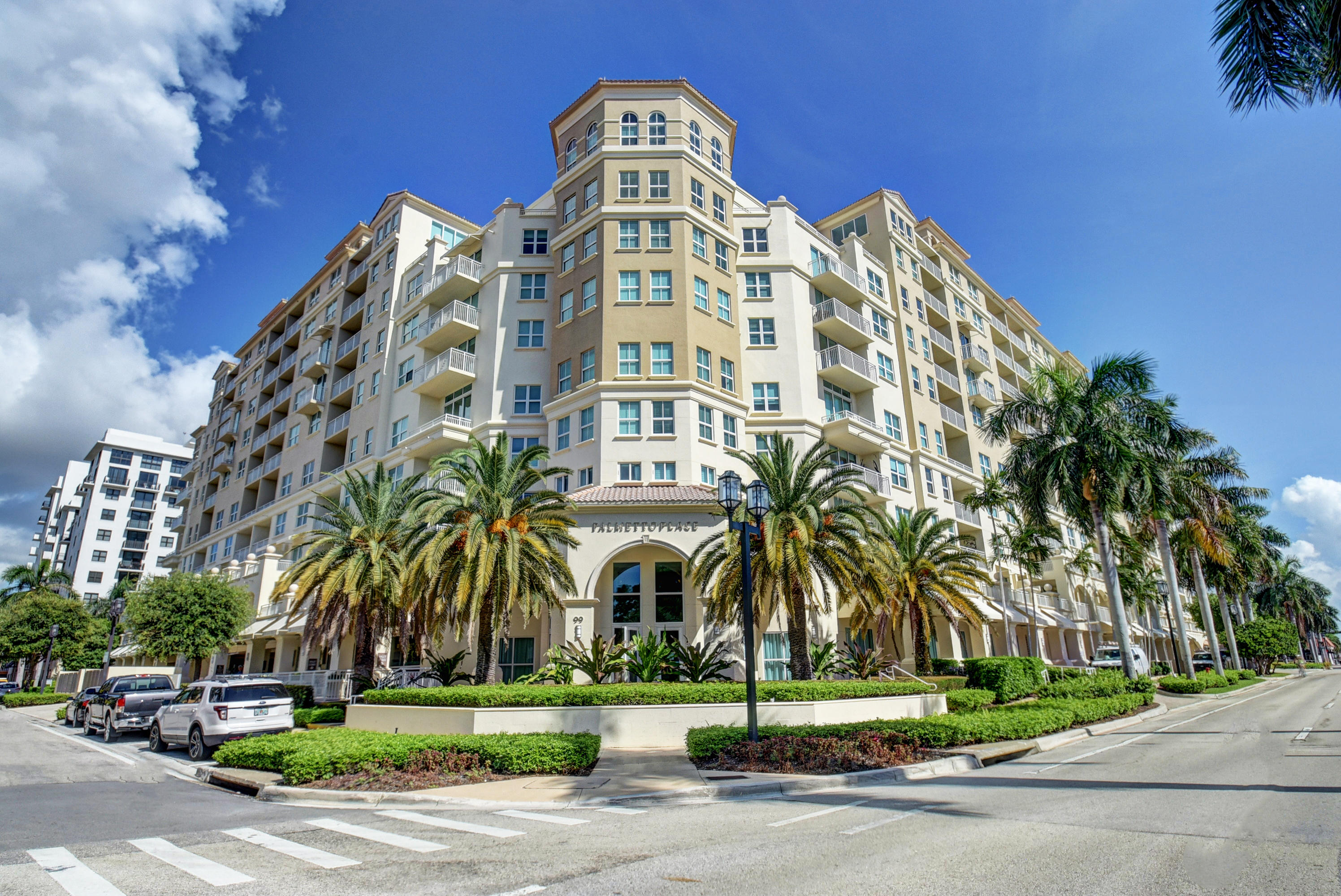 99 Southeast Mizner Boulevard, Unit 831 Boca Raton, FL 33432 - Photo 1 of 50 01_a (1)