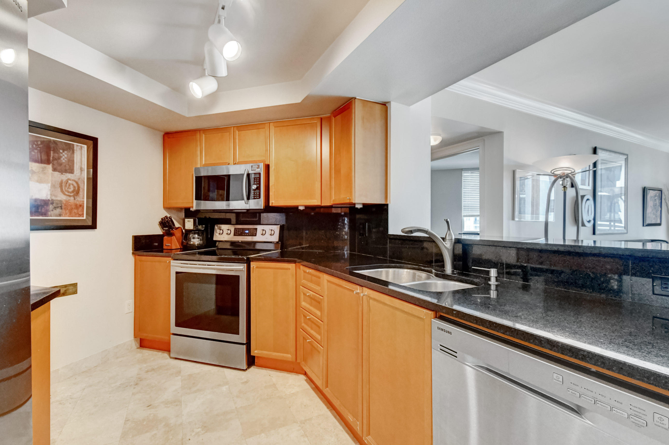 99 Southeast Mizner Boulevard, Unit 831 Boca Raton, FL 33432 - Photo 2 of 50 11_dsc_0624_5_6_7_8