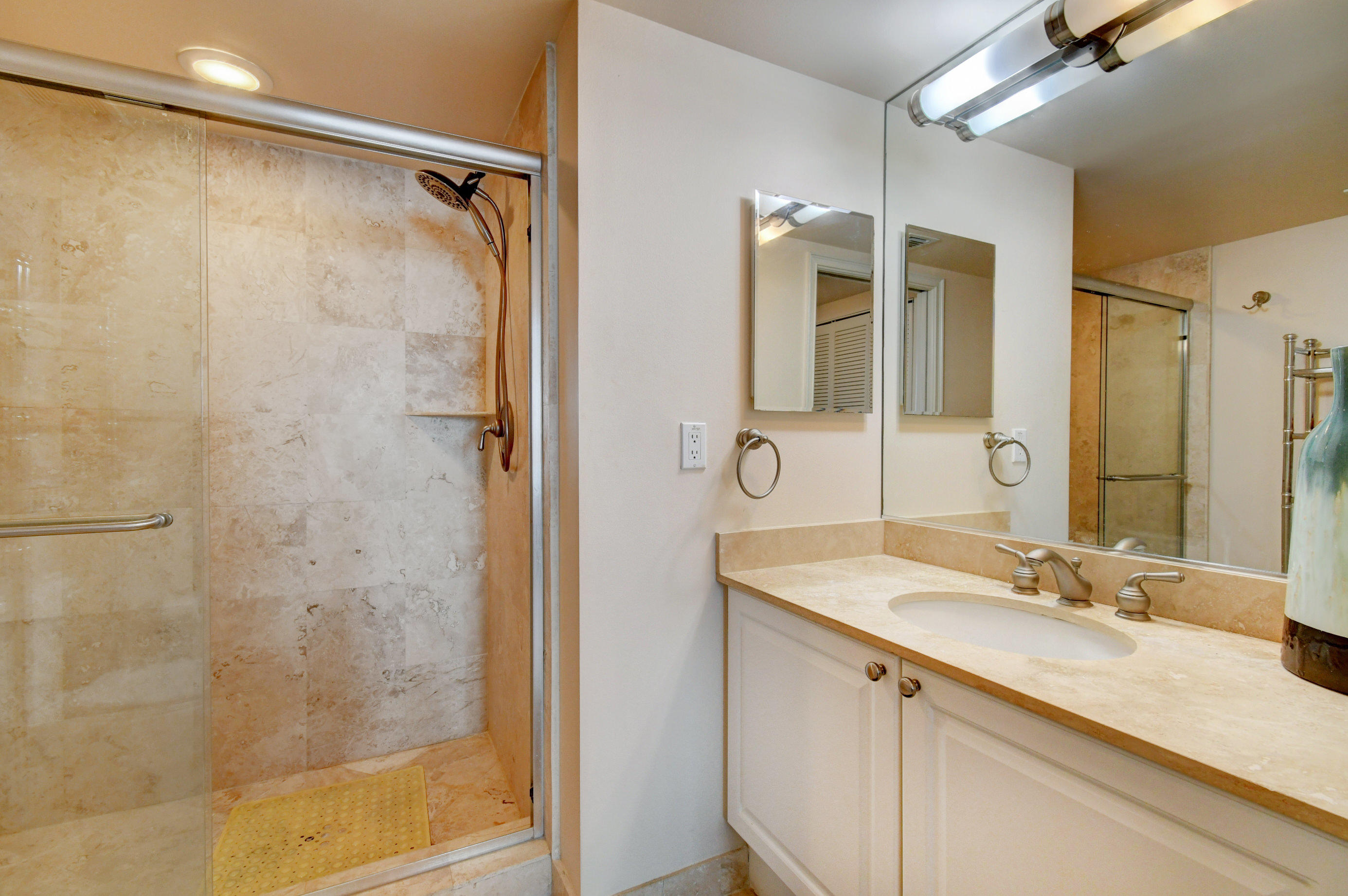 99 Southeast Mizner Boulevard, Unit 831 Boca Raton, FL 33432 - Photo 23 of 50 25_dsc_0719_20_21_22_23