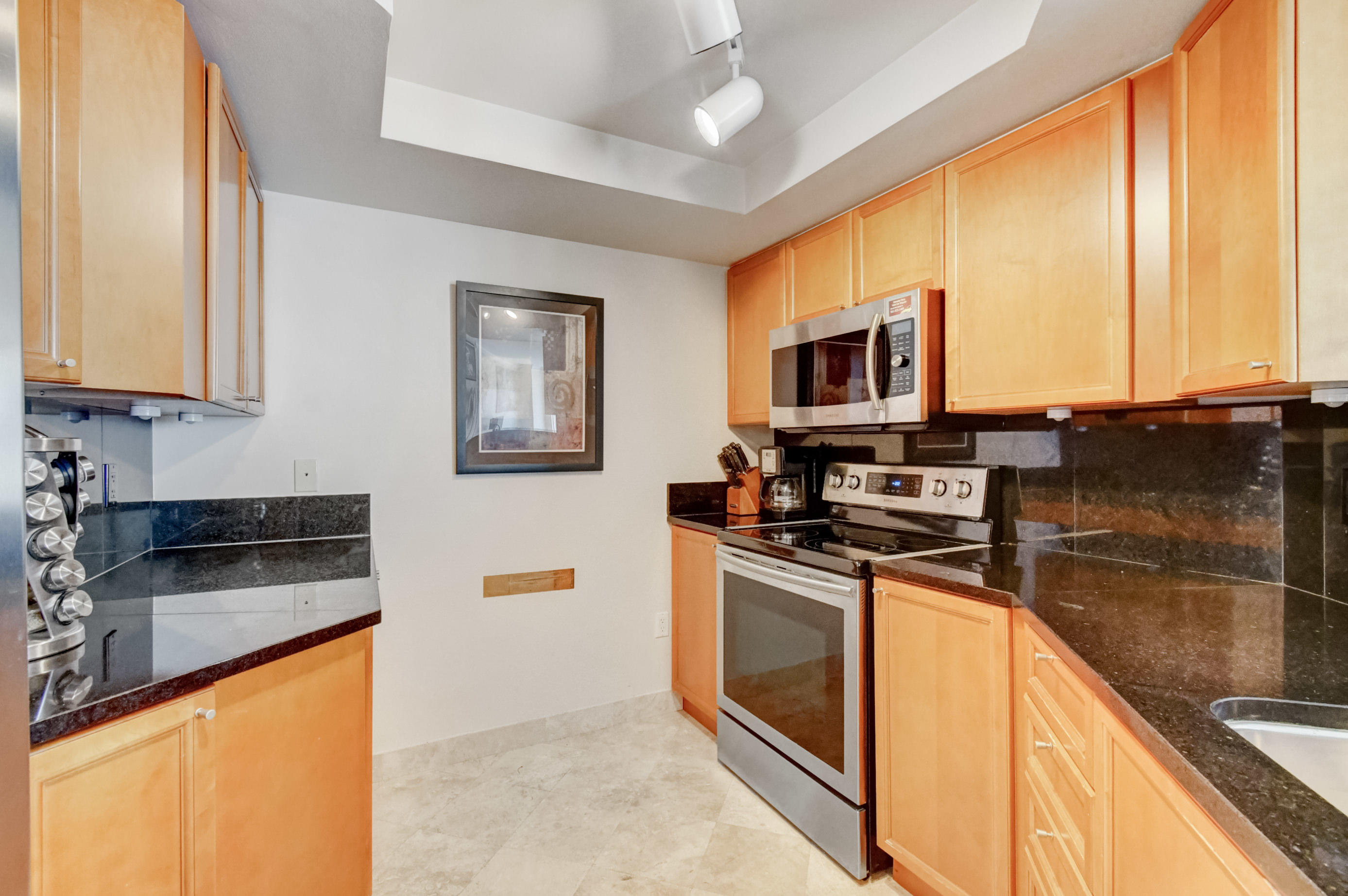 99 Southeast Mizner Boulevard, Unit 831 Boca Raton, FL 33432 - Photo 3 of 50 12_dsc_0634_5_6_7_8