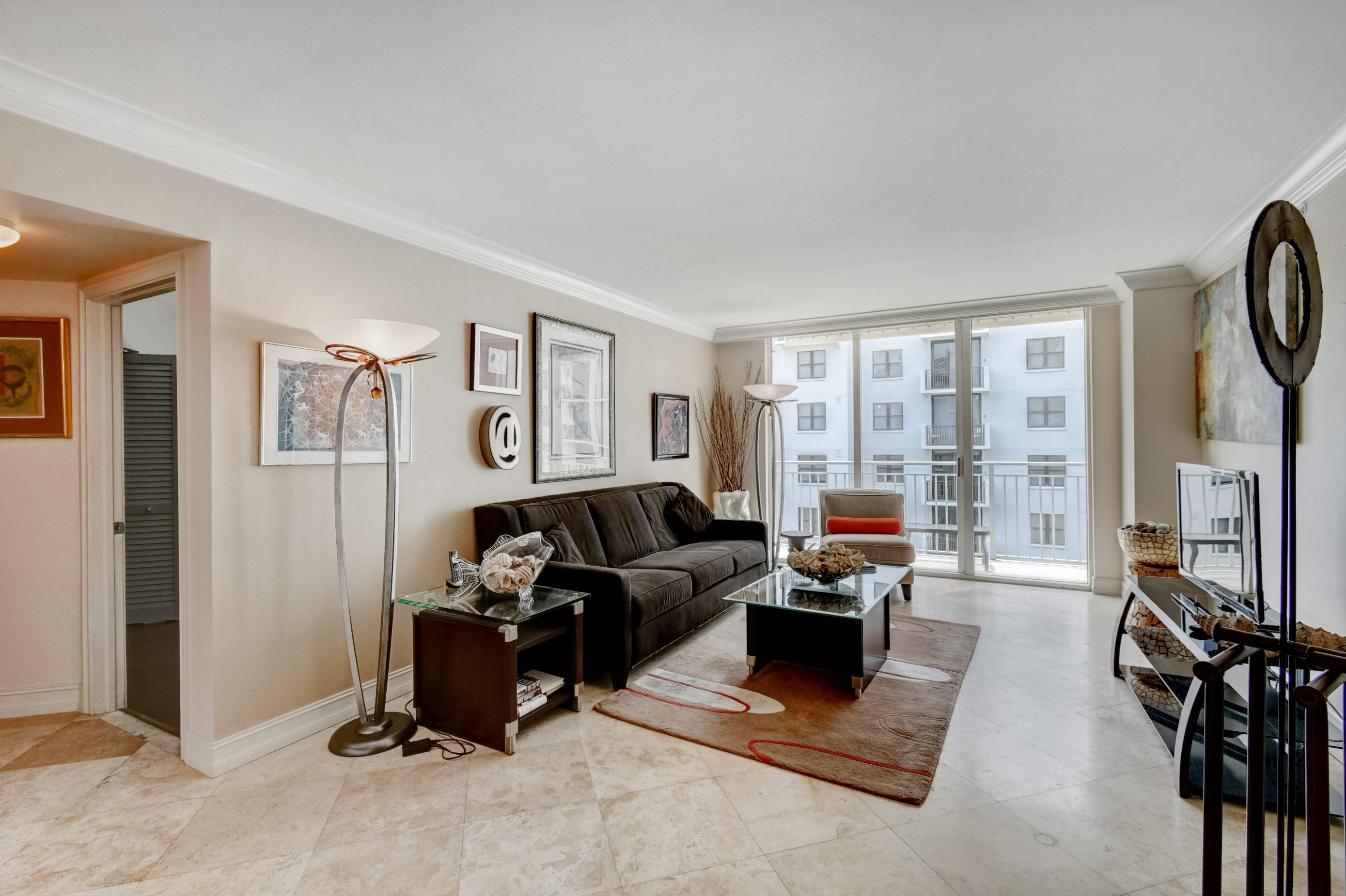 99 Southeast Mizner Boulevard, Unit 831 Boca Raton, FL 33432 - Photo 7 of 50 06_dsc_0559_60_61_62_63
