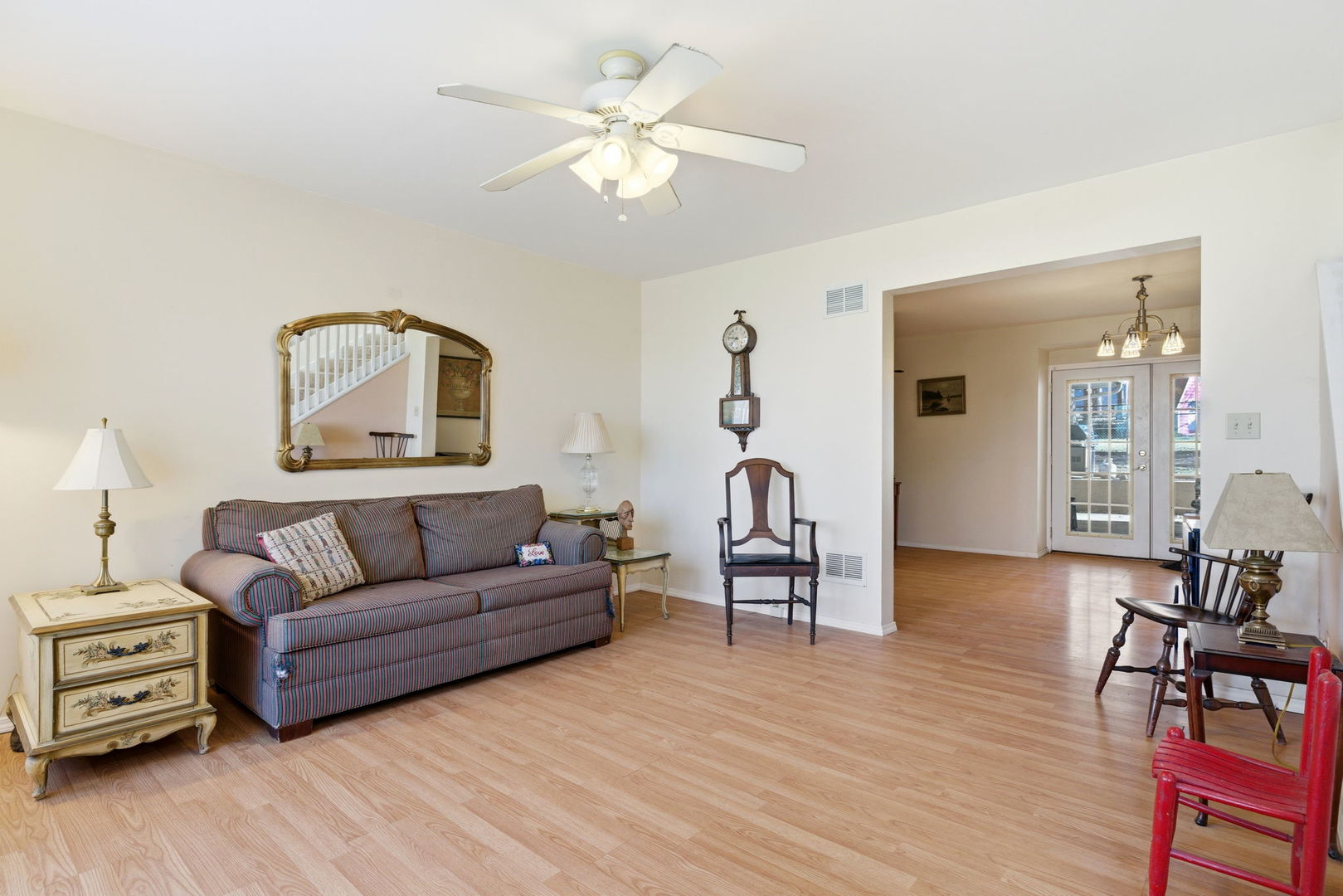 1120 South Hamilton Street Lockport, IL 60441 - Photo 5 of 32 a living room with furniture and a wooden floor