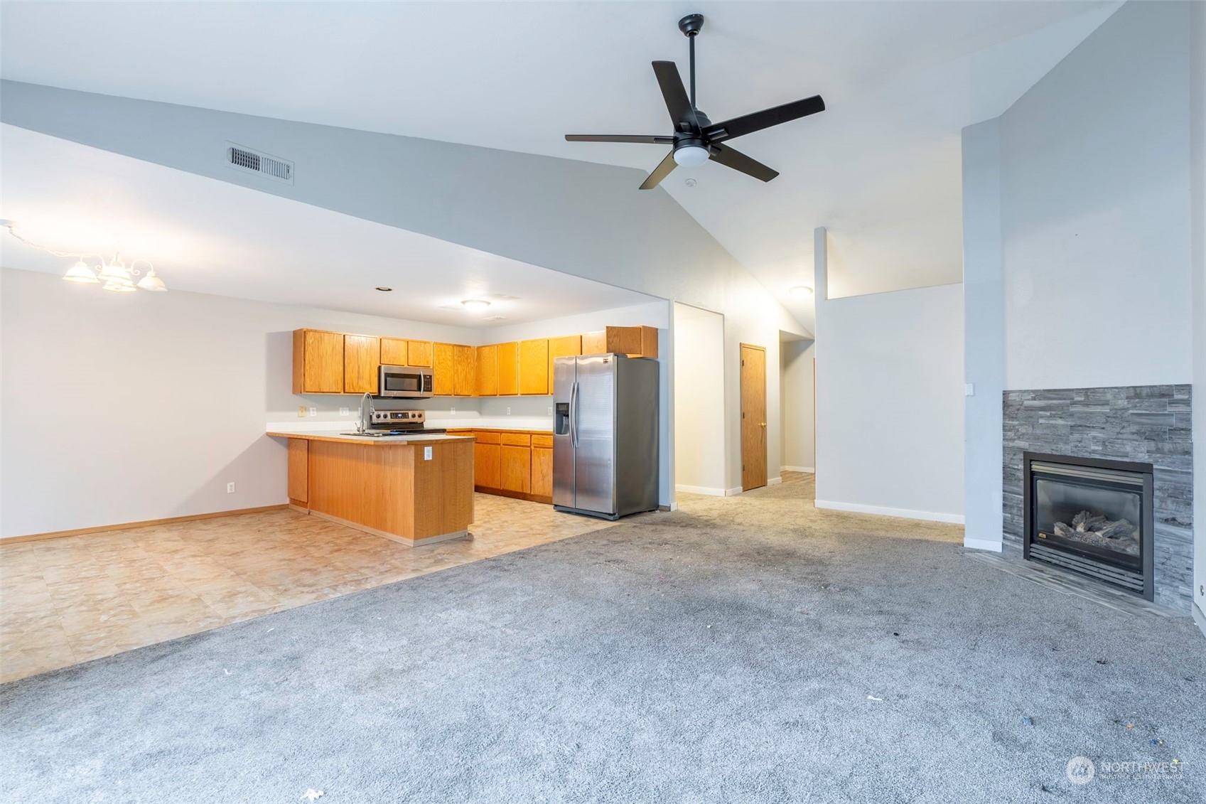 1537 West 24th Loop Kennewick, WA 99337 - Photo 5 of 20 Gallery Image 5