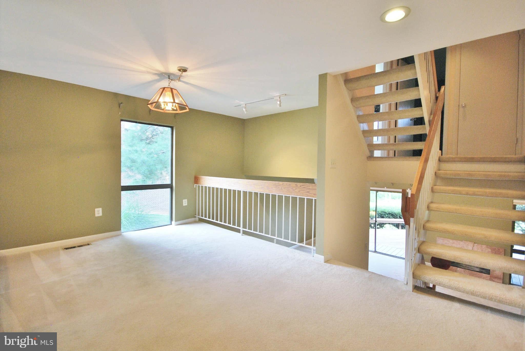 2073 Wethersfield Court Reston, VA 20191 - Photo 12 of 25 Dining Room