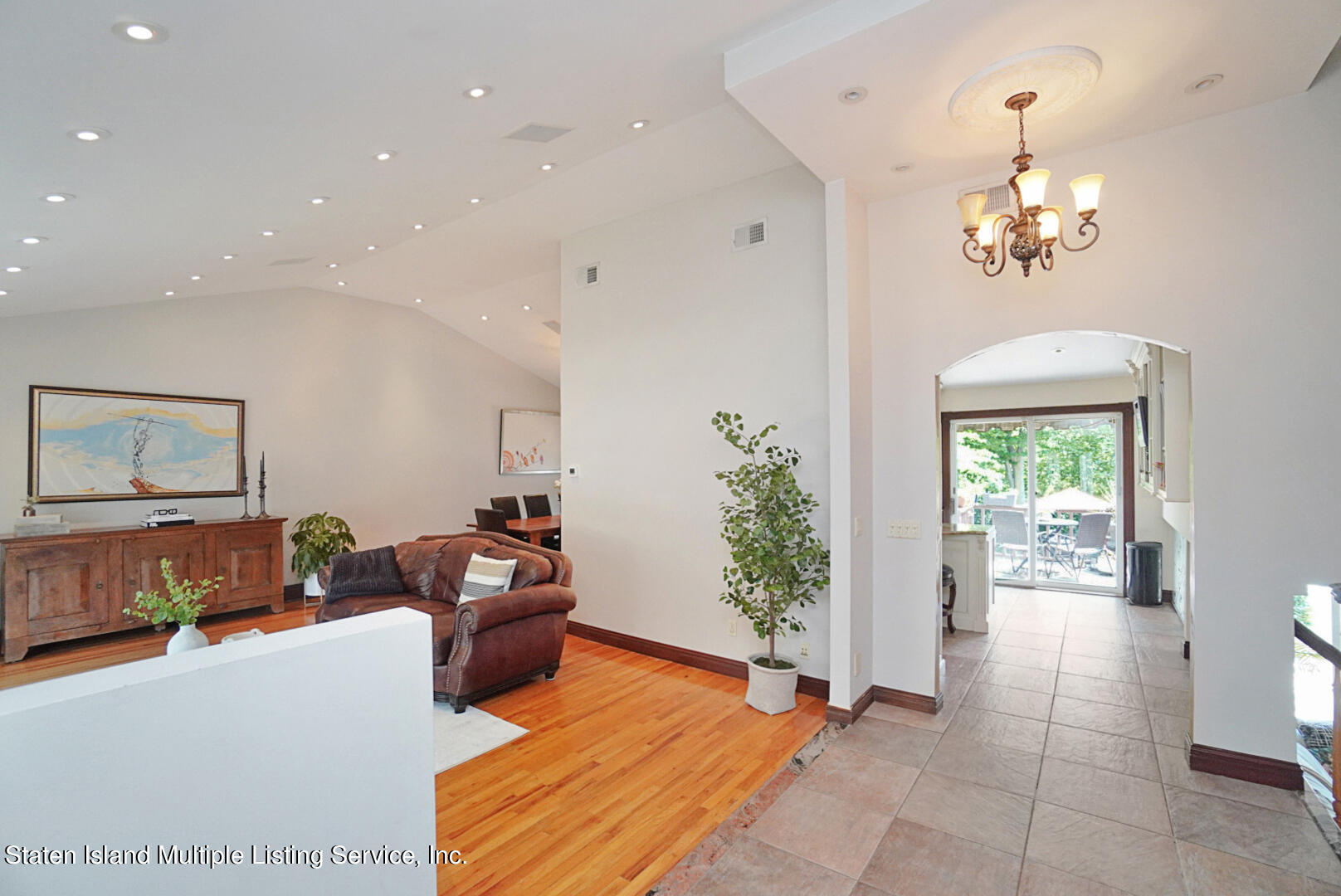 50 Rathbun Avenue Staten Island, NY 10312 - Photo 4 of 48 Photo Jul 12, 12 49 01 PM