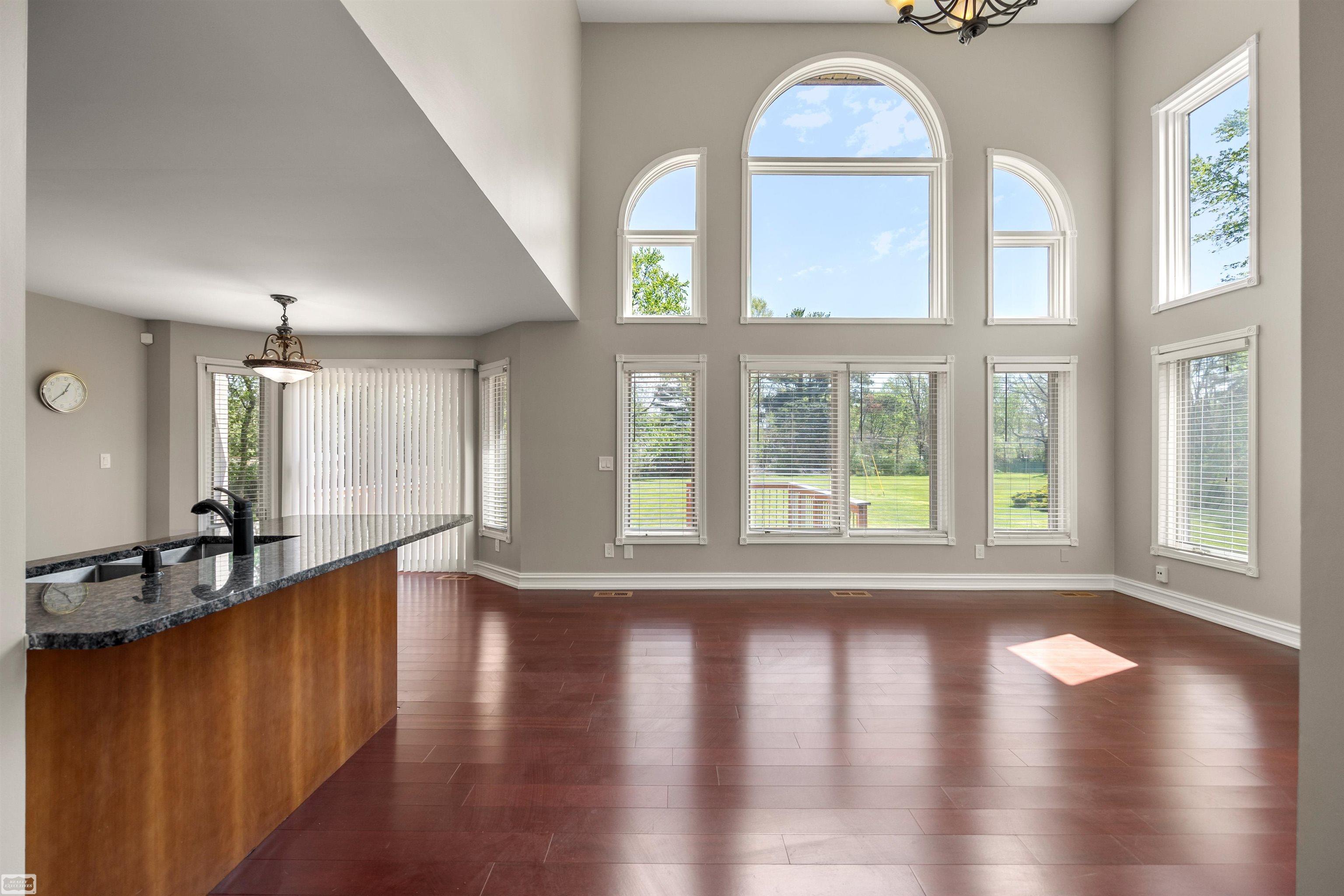 3129 Bendelow Road Rochester, MI 48307 - Photo 6 of 39