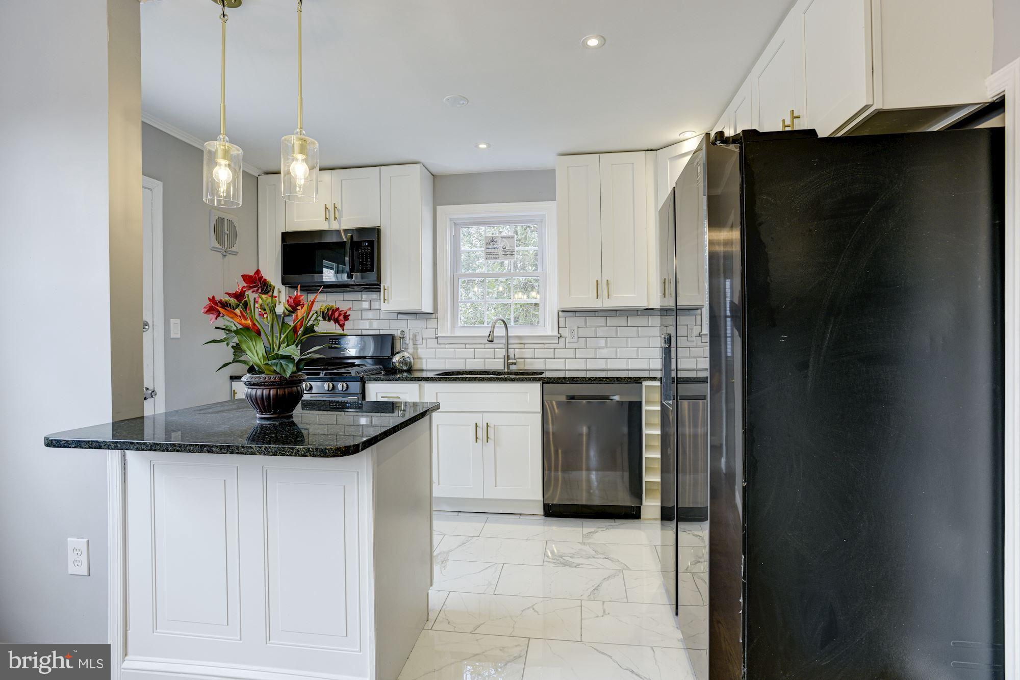 2501 Canterbury Road Baltimore, MD 21234 - Photo 12 of 39 Kitchen