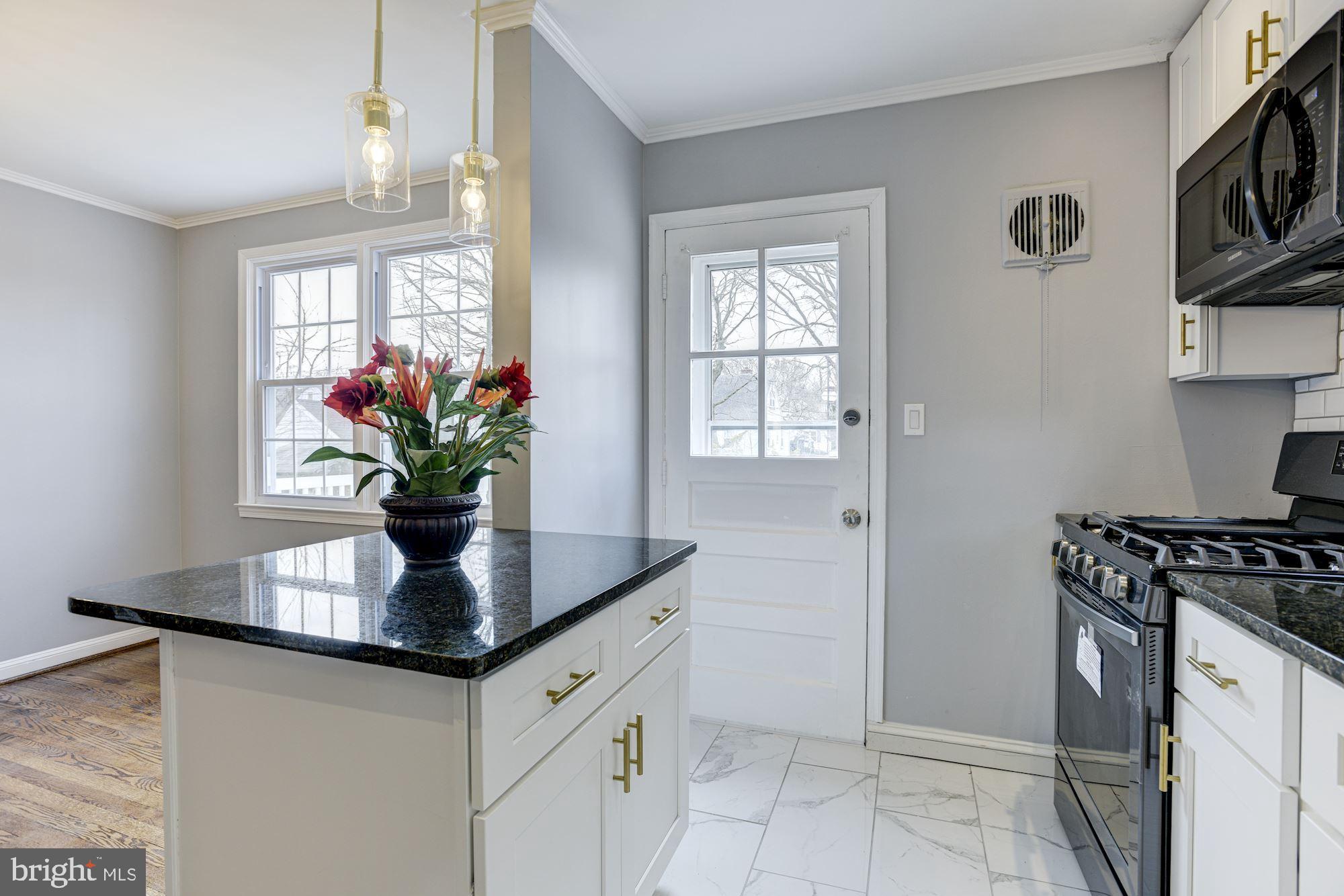 2501 Canterbury Road Baltimore, MD 21234 - Photo 13 of 39 Kitchen
