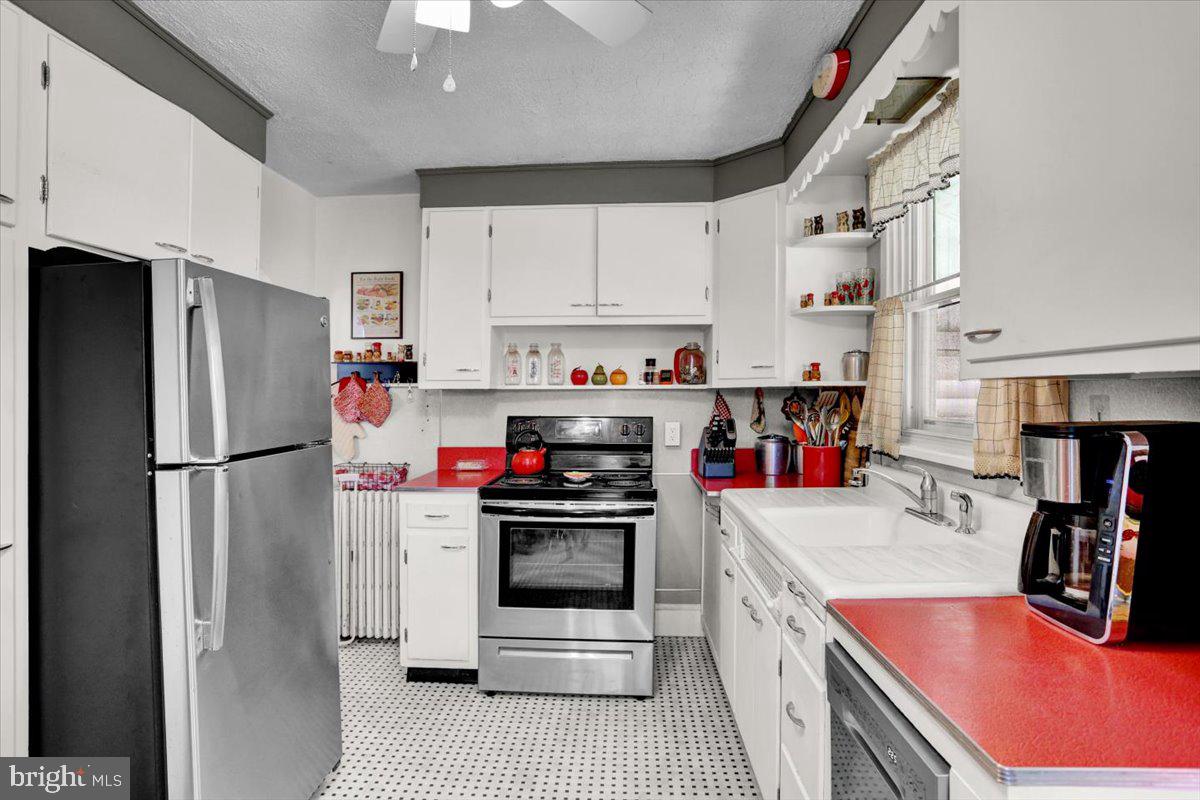 144 Madison Street Reading, PA 19607 - Photo 16 of 26 Kitchen