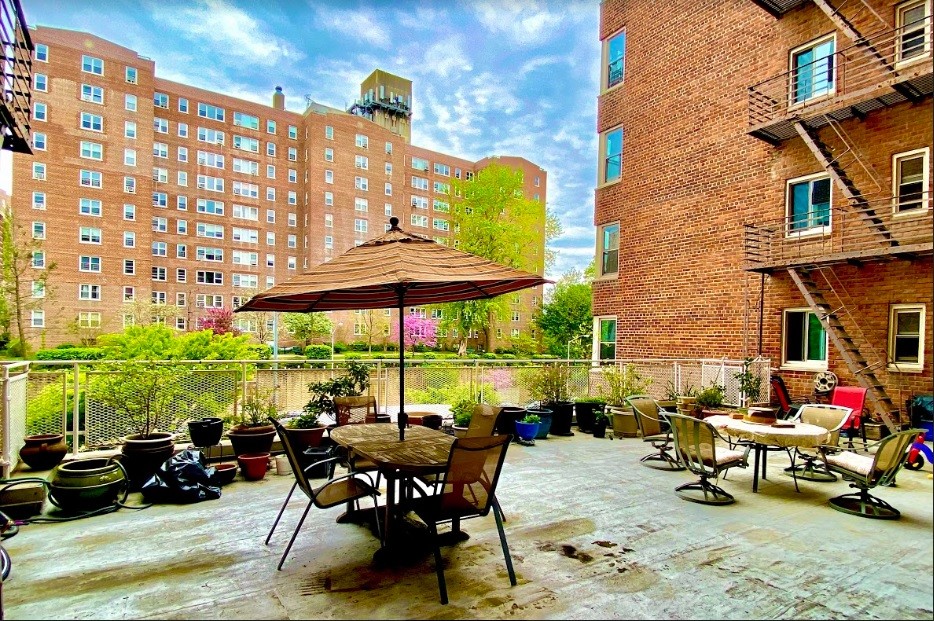 a view of outdoor space yard and patio