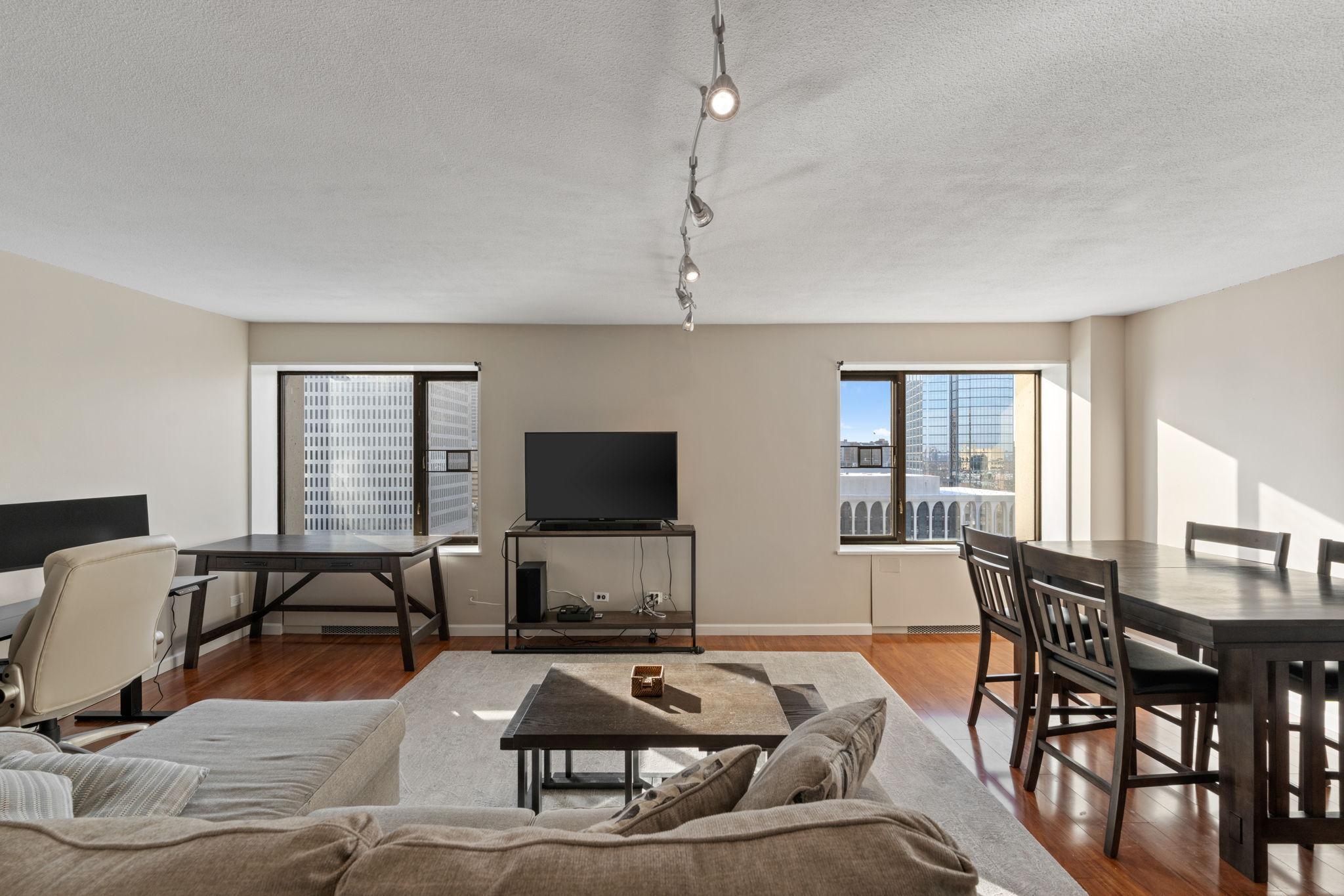 19 North 1st Street, Unit B1503 Minneapolis, MN 55401 - Photo 2 of 35