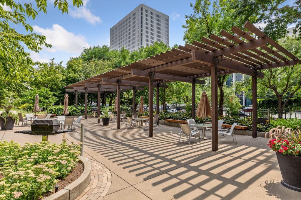 19 North 1st Street, Unit B1503 Minneapolis, MN 55401 - Photo 28 of 35