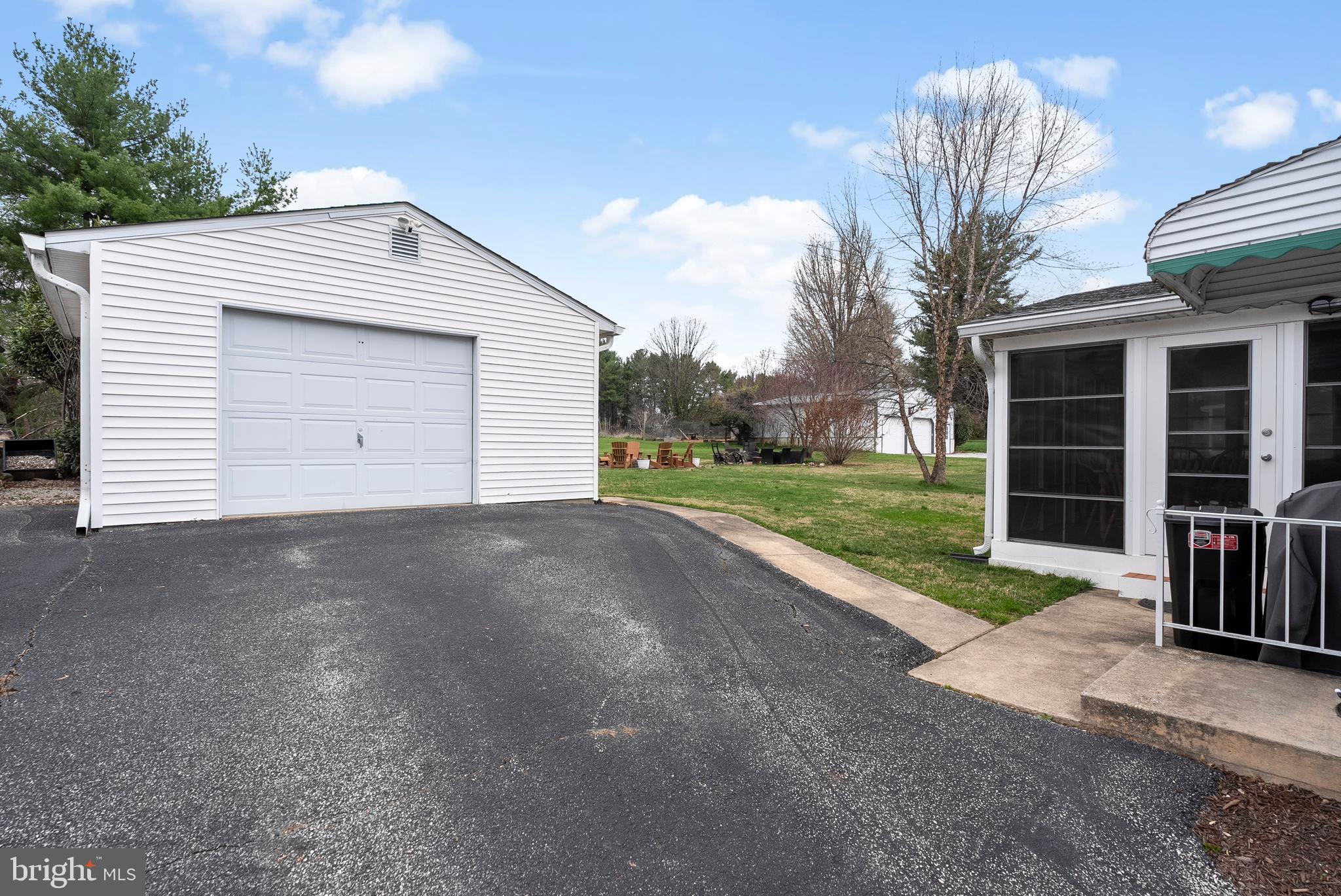 12712 Manor Road Glen Arm, MD 21057 - Photo 44 of 48 GARAGE/DRIVEWAY