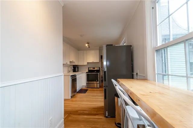 $2,800 | 21 School Street, Unit 3, Newport, RI 02840