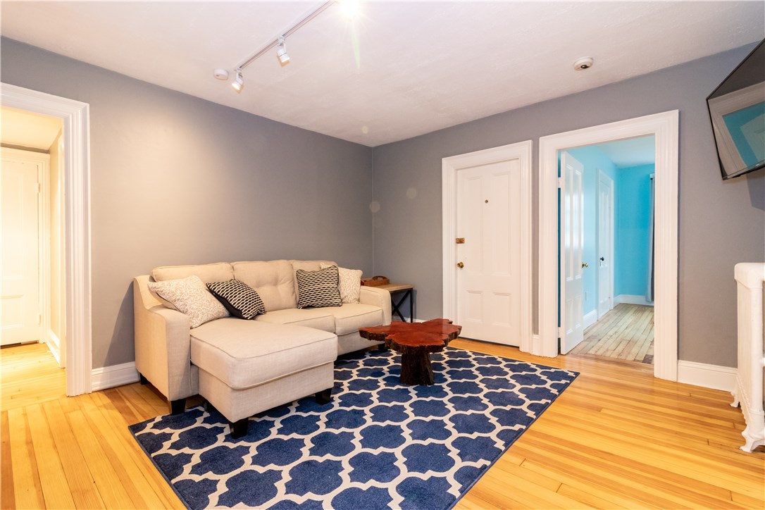 21 School Street, Unit 3 Newport, RI 02840 - Photo 6 of 27