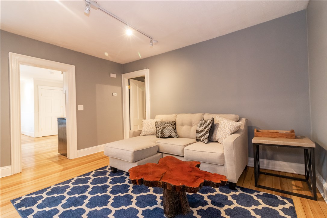 21 School Street, Unit 3 Newport, RI 02840 - Photo 7 of 27