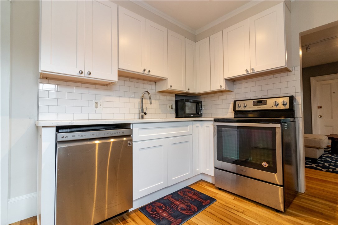 21 School Street, Unit 3 Newport, RI 02840 - Photo 10 of 27