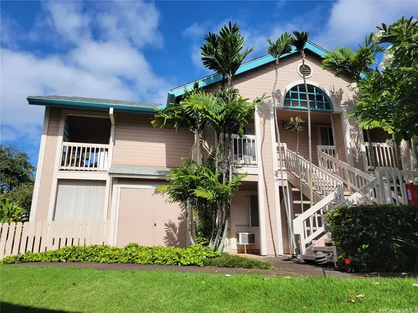 $2,650 | 94-870 Lumiauau Street, Unit Z104, Waipahu, HI 96797