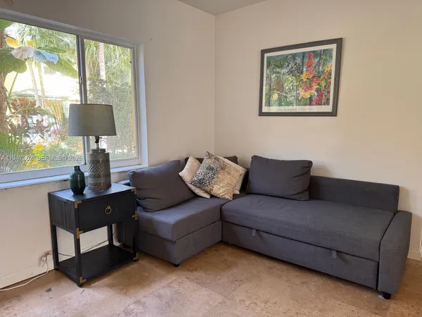 $1,800 | 717 Northeast 16th Avenue, Unit 717A, Fort Lauderdale, FL 33304