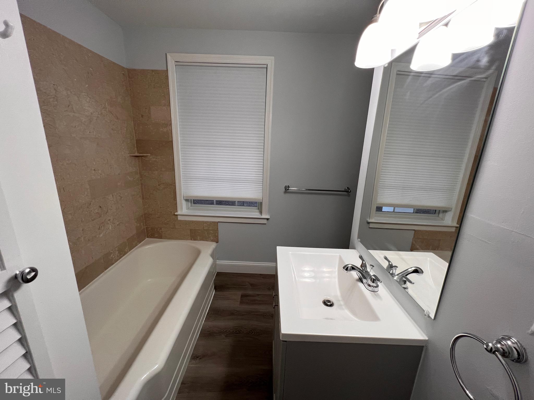 1026 Lawrence Road Lawrence Township, NJ 08648 - Photo 34 of 48 Full Bath with tub