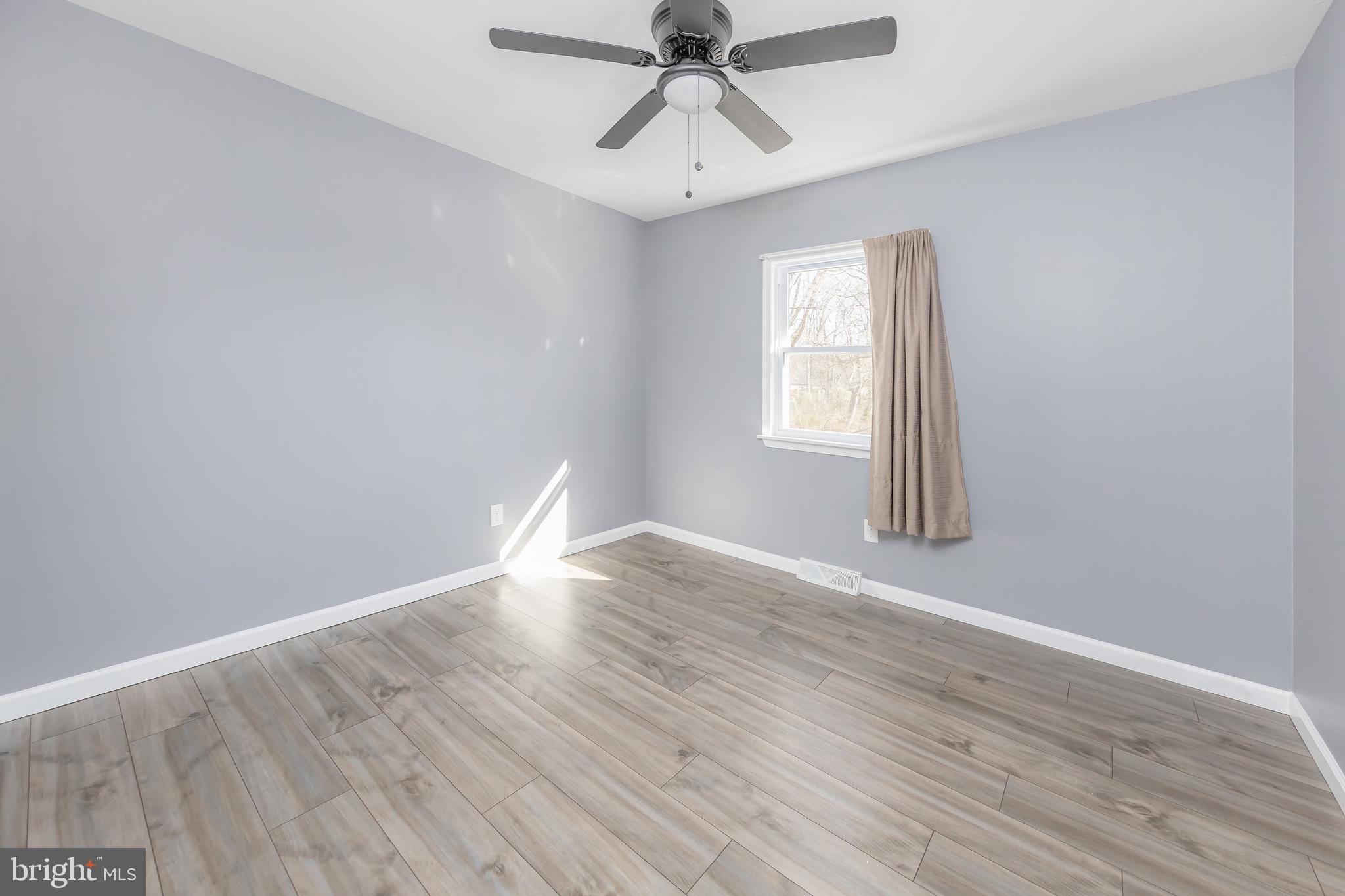 902 Roosevelt Boulevard Clayton, NJ 08312 - Photo 11 of 20