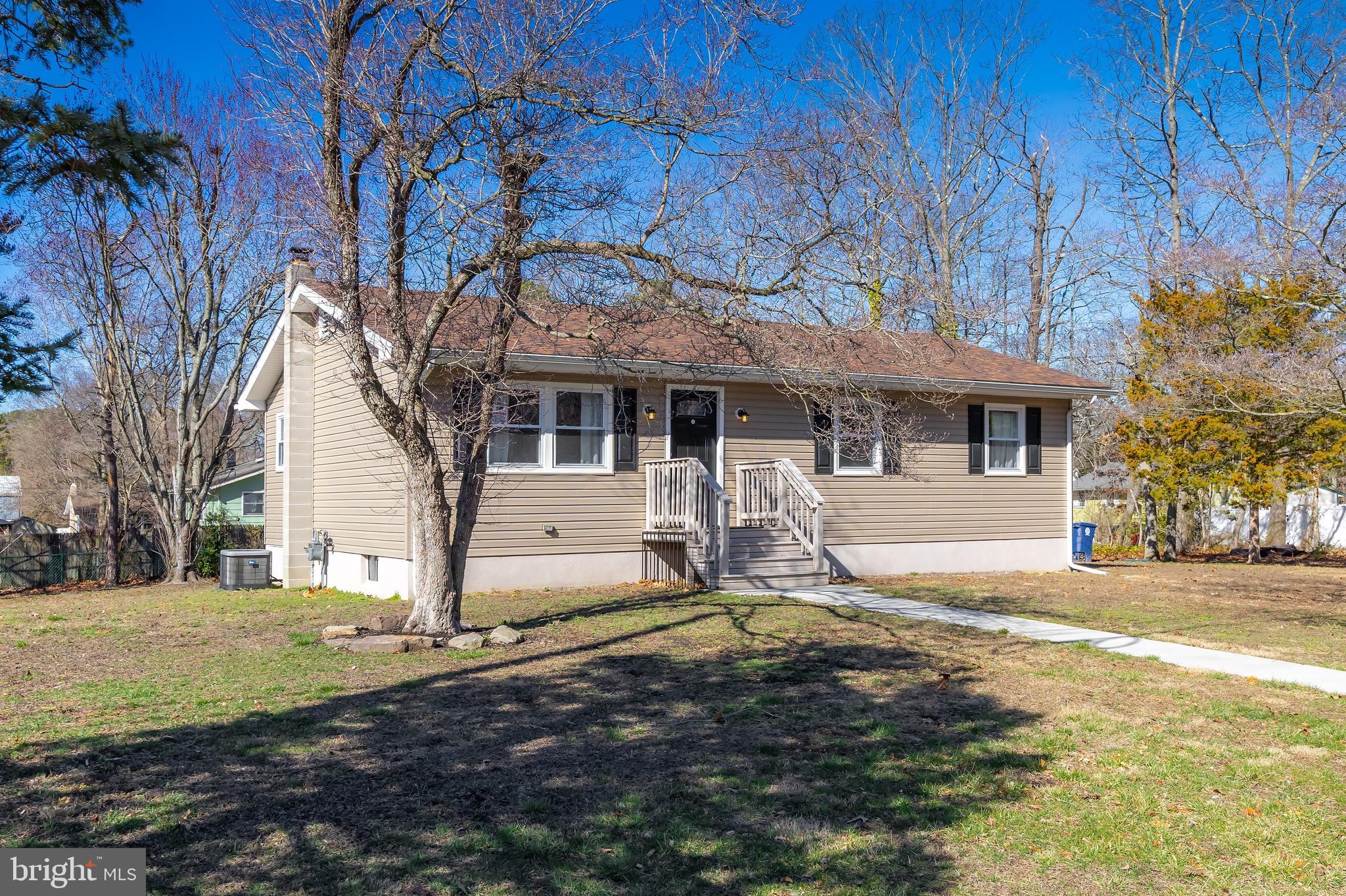 902 Roosevelt Boulevard Clayton, NJ 08312 - Photo 2 of 20