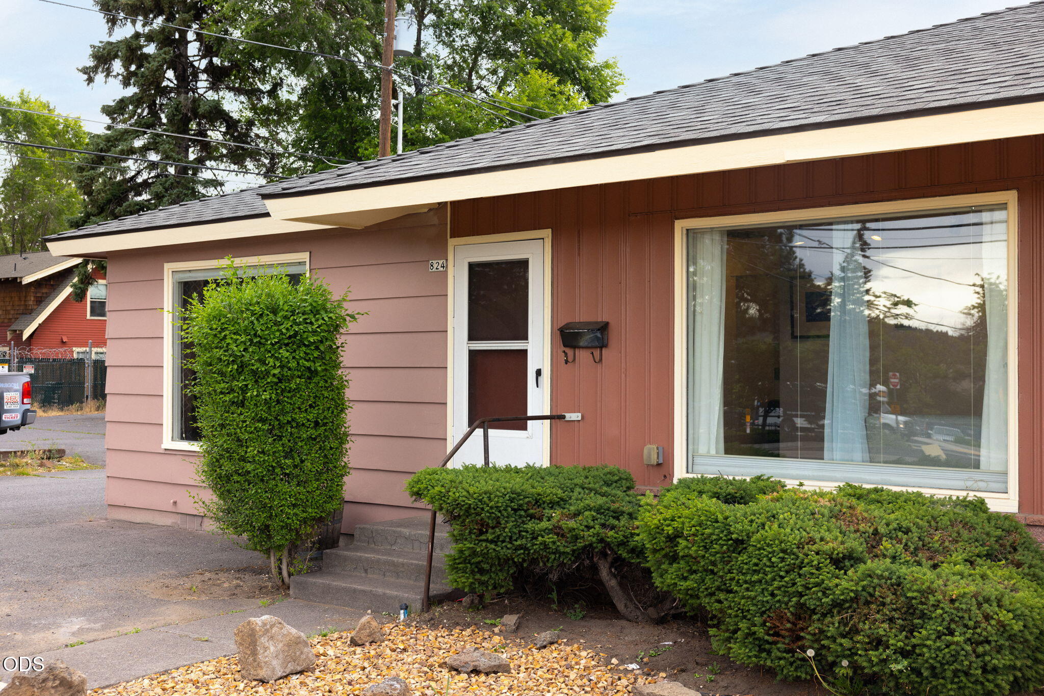 820 Northeast 4th Street Bend, OR 97701 - Photo 2 of 35