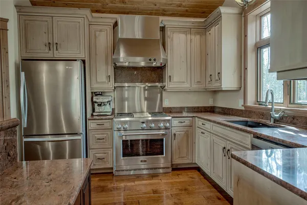 $2,250,000 | 173 Solomons Lane, Silverthorne, CO 80498