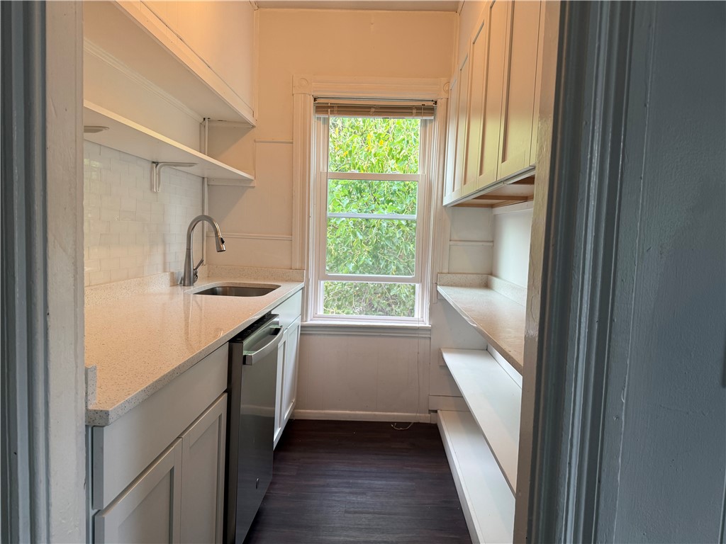 50 East Transit Street, Unit 3 Providence, RI 02906 - Photo 3 of 8