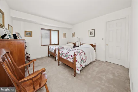 $765,000 | 122 Downs Drive, Wilmington, DE 19807