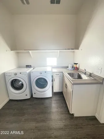 $2,995 | 991 East Hampton Lane, Gilbert, AZ 85295