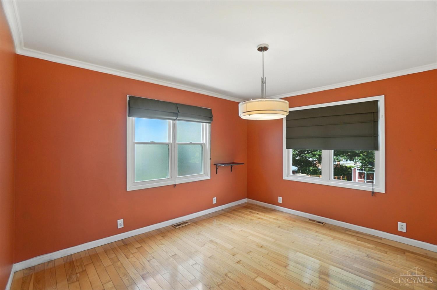 5601 Vogel Road Cincinnati, OH 45239 - Photo 15 of 65