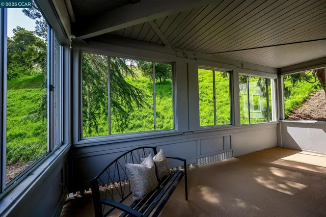 $329,950 | 1549 Oakmont Drive, Unit 12, Walnut Creek, CA 94595