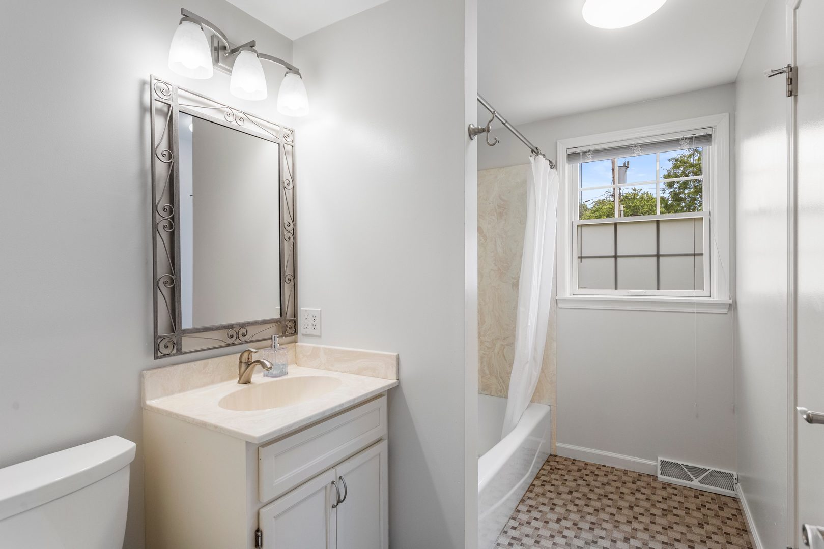 1712 Lincoln Road Champaign, IL 61821 - Photo 31 of 46