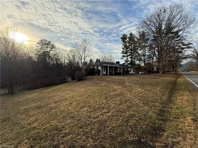 $235,000 | 2282 Old Pipers Gap Road, Cana, VA 24317