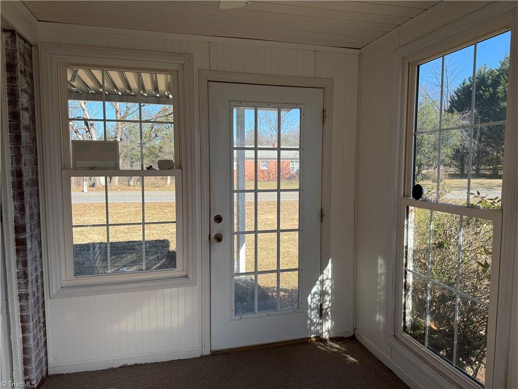 2282 Old Pipers Gap Road Cana, VA 24317 - Photo 10 of 39