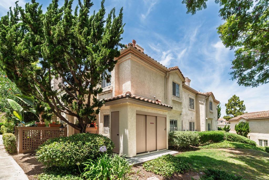 740 Breeze Hill Road, Unit 170 Vista, CA 92081 - Photo 6 of 28