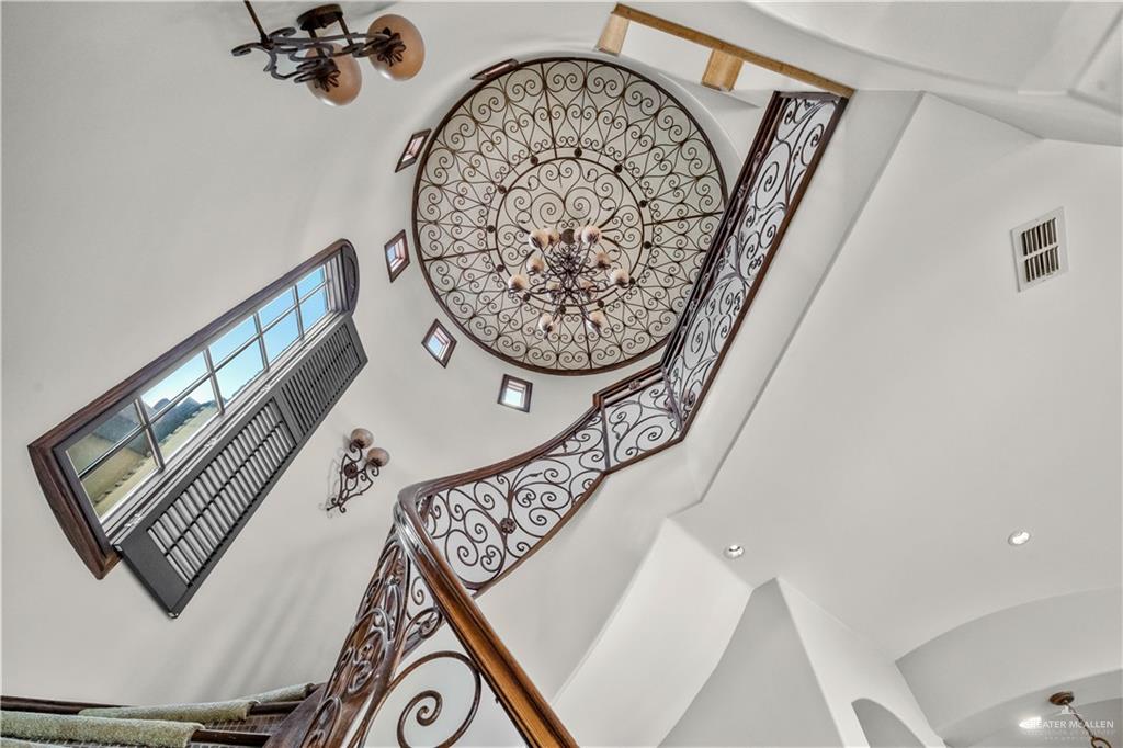 4405 South "H" Street McAllen, TX 78503 - Photo 18 of 33 a view of stairs