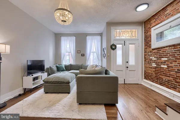 $274,900 | 258 Herr Street, Harrisburg, PA 17102