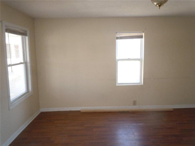 506 East 4th St Road Seymour, IN 47274 - Photo 4 of 10 Gallery Image 4