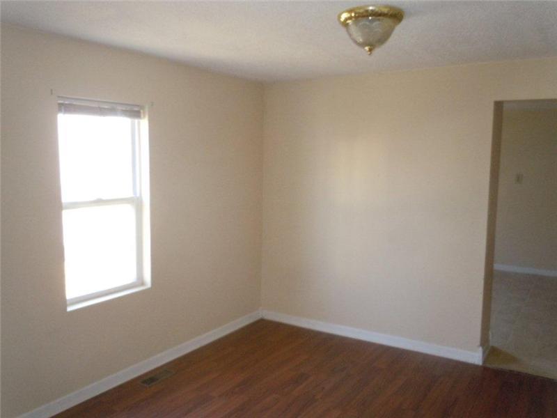 506 East 4th St Road Seymour, IN 47274 - Photo 5 of 10 Gallery Image 5