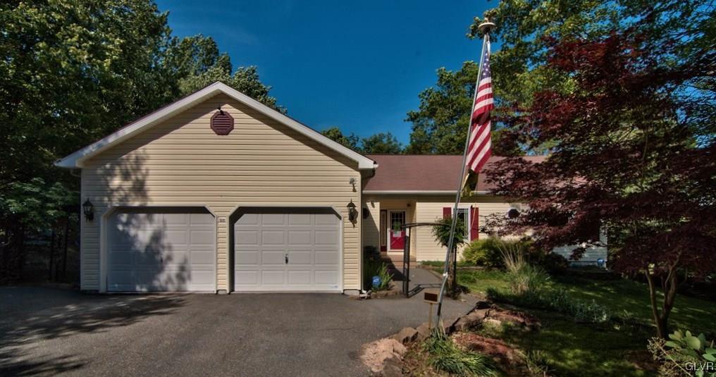 192 Chetco Road Albrightsville, PA 18210 - Photo 1 of 46 3BD/2BTH Contemporary Ranch w/ a 2 car garage on 0